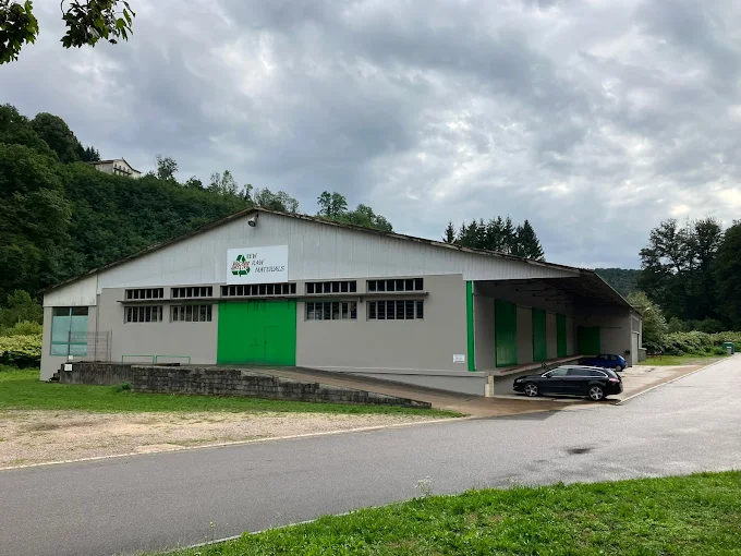 Atelier industriel — savoir-faire et retraitement